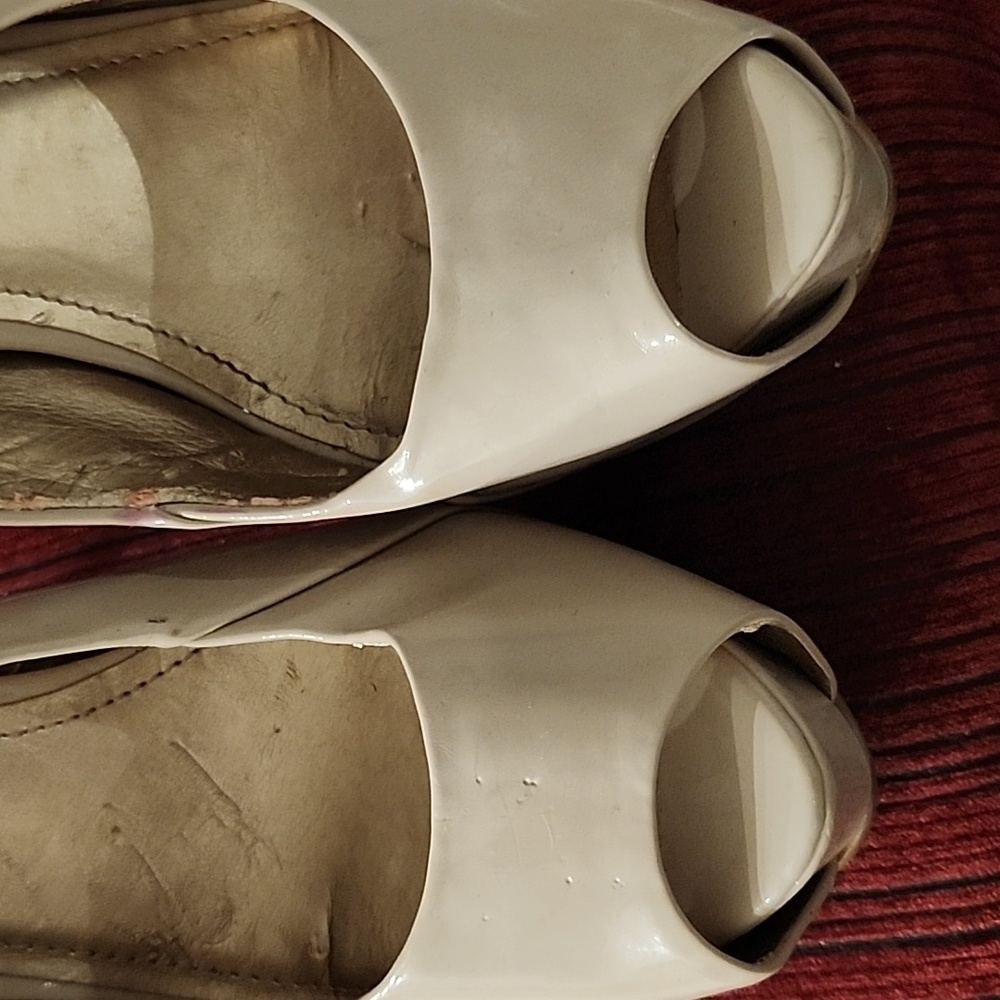 Shoes - Picture 5 of 5